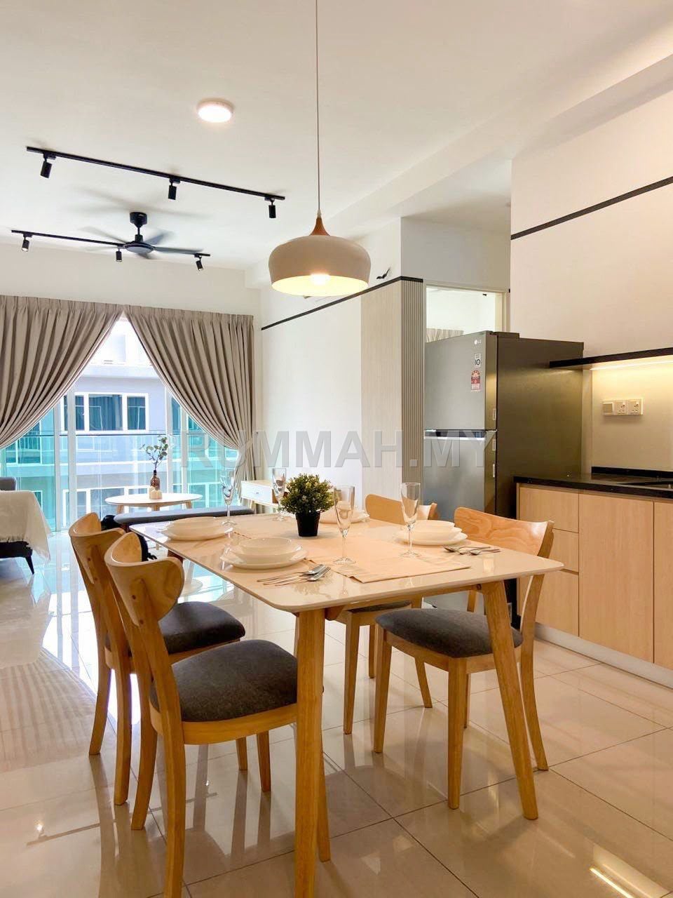 2-bedroom condo in Bayan Lepas, Penang for rent - QuayWest 760sf 2 Bedroom Nice Fully Reno Furnished