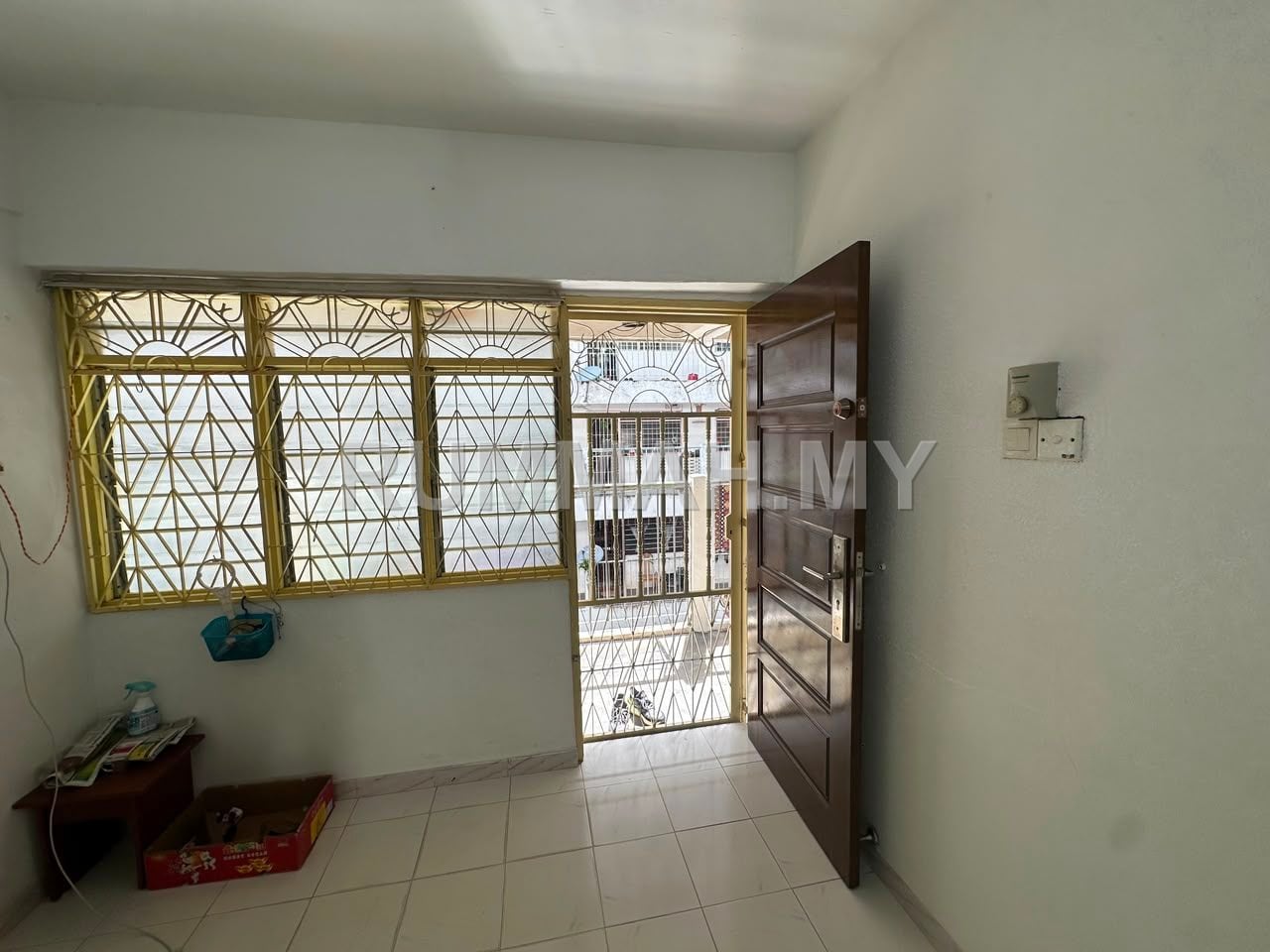 2-bedroom condo in Air Itam, Penang for sale - Farlim Lorong Semarak Api Block 4B High Floor Flat For Sale RM120K Farlim Lorong Semarak Api Block 4B 高楼层组屋出售 RM12万