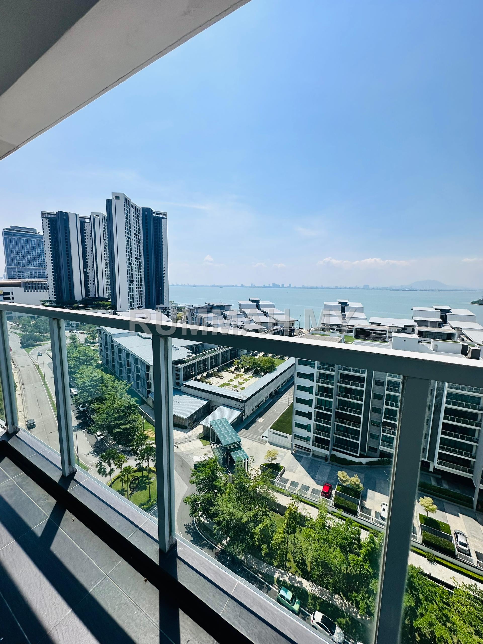 3-bedroom condo in Gelugor, Penang for rent - Condo for Rent @ The Light Linear, Gelugor | Fully Furnished
