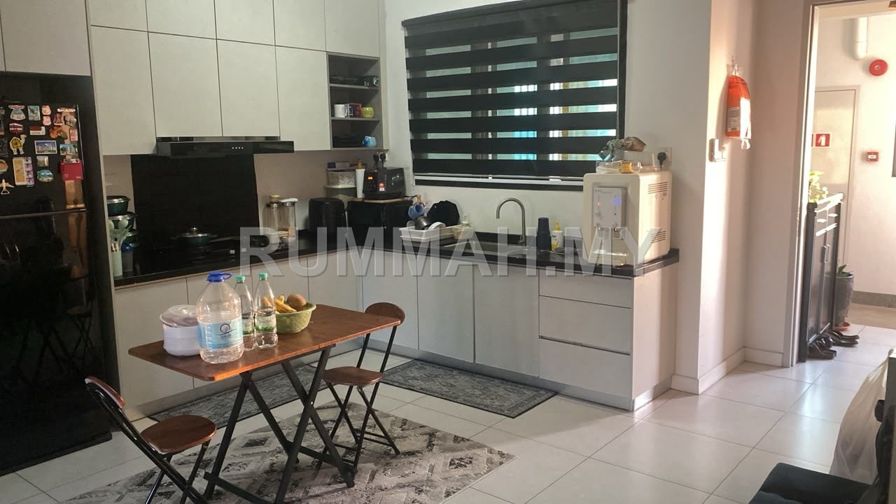 3-bedroom condo in George Town, Penang for rent - Amazing Unit For Rent At Strategic Location In Jelutong Available Now!