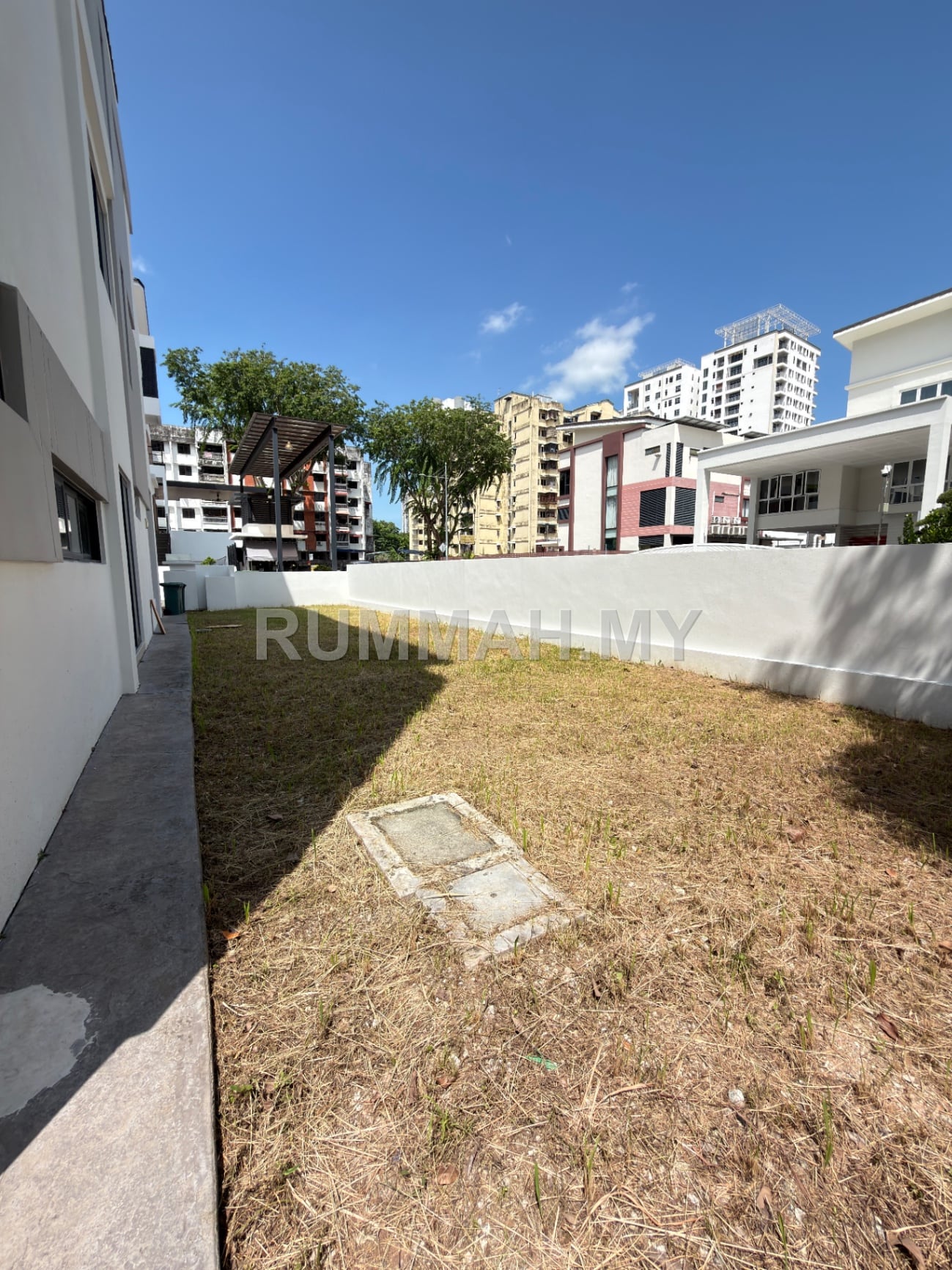 house in Bukit Jambul, Penang — photo 5