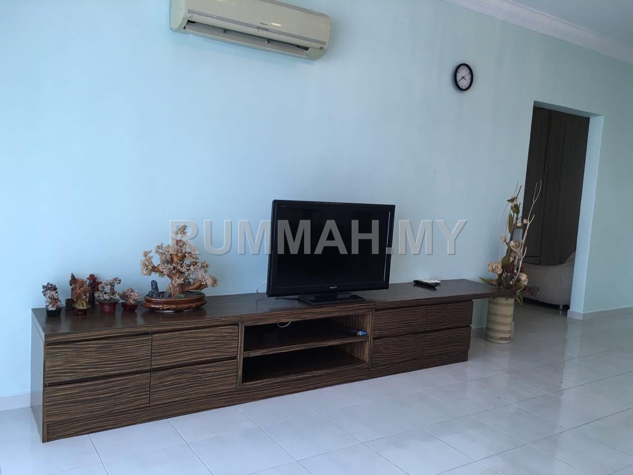 Amazing Unit At Gelugor For Sale, Very Convenient Location For Groceries And To Georgetown