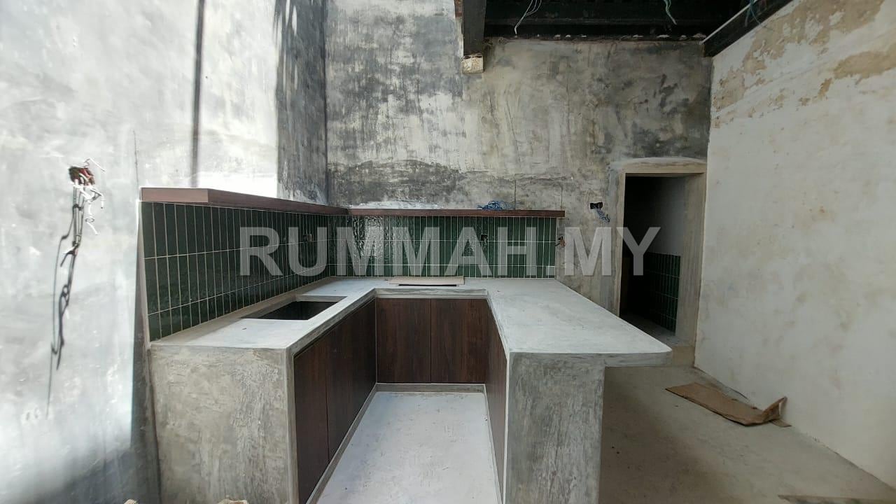 house in George Town, Penang — photo 2