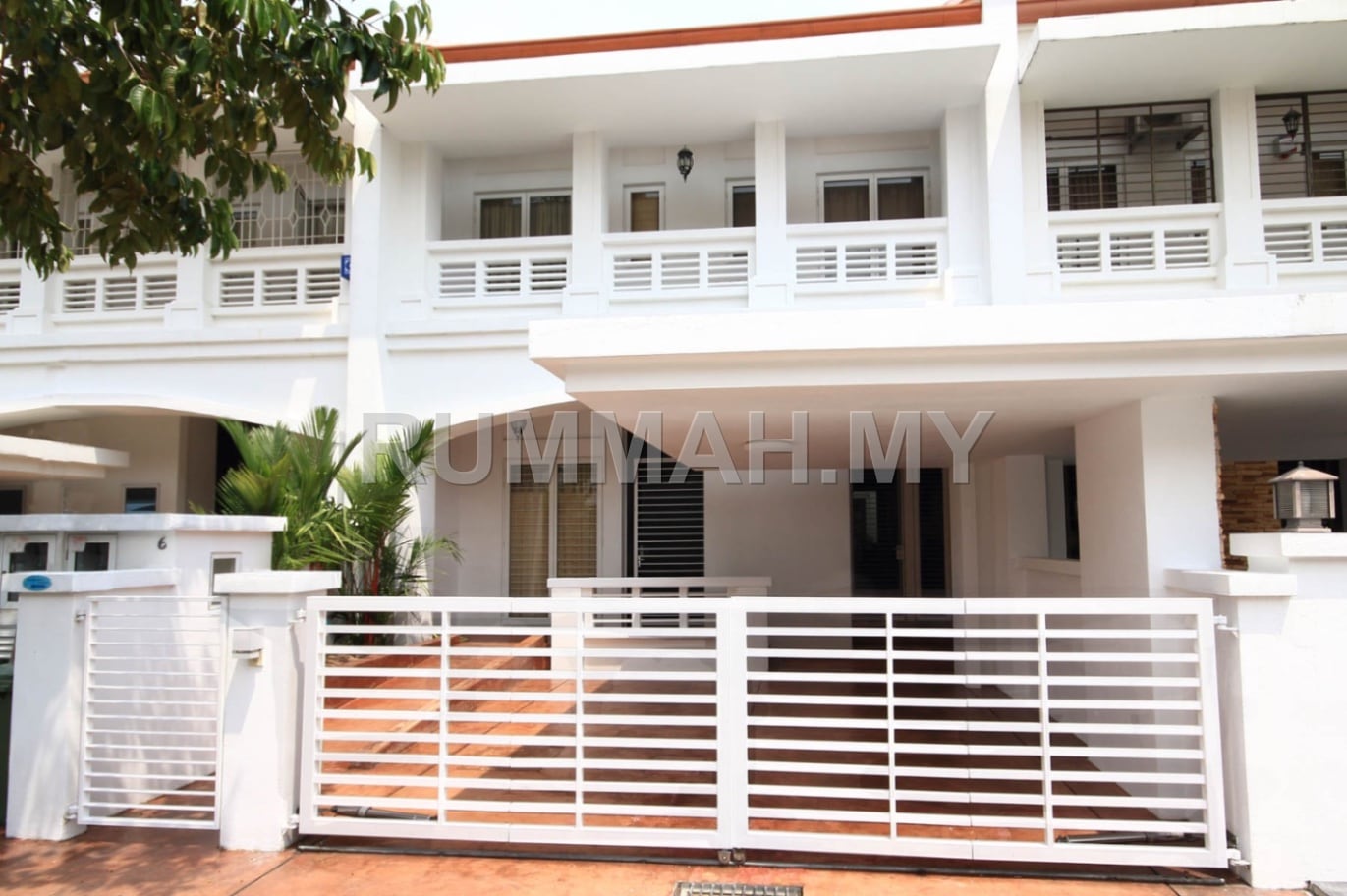 5-bedroom house in Tanjung Tokong, Penang for sale - 🏡 E&O Terrace Landed | For Sale
