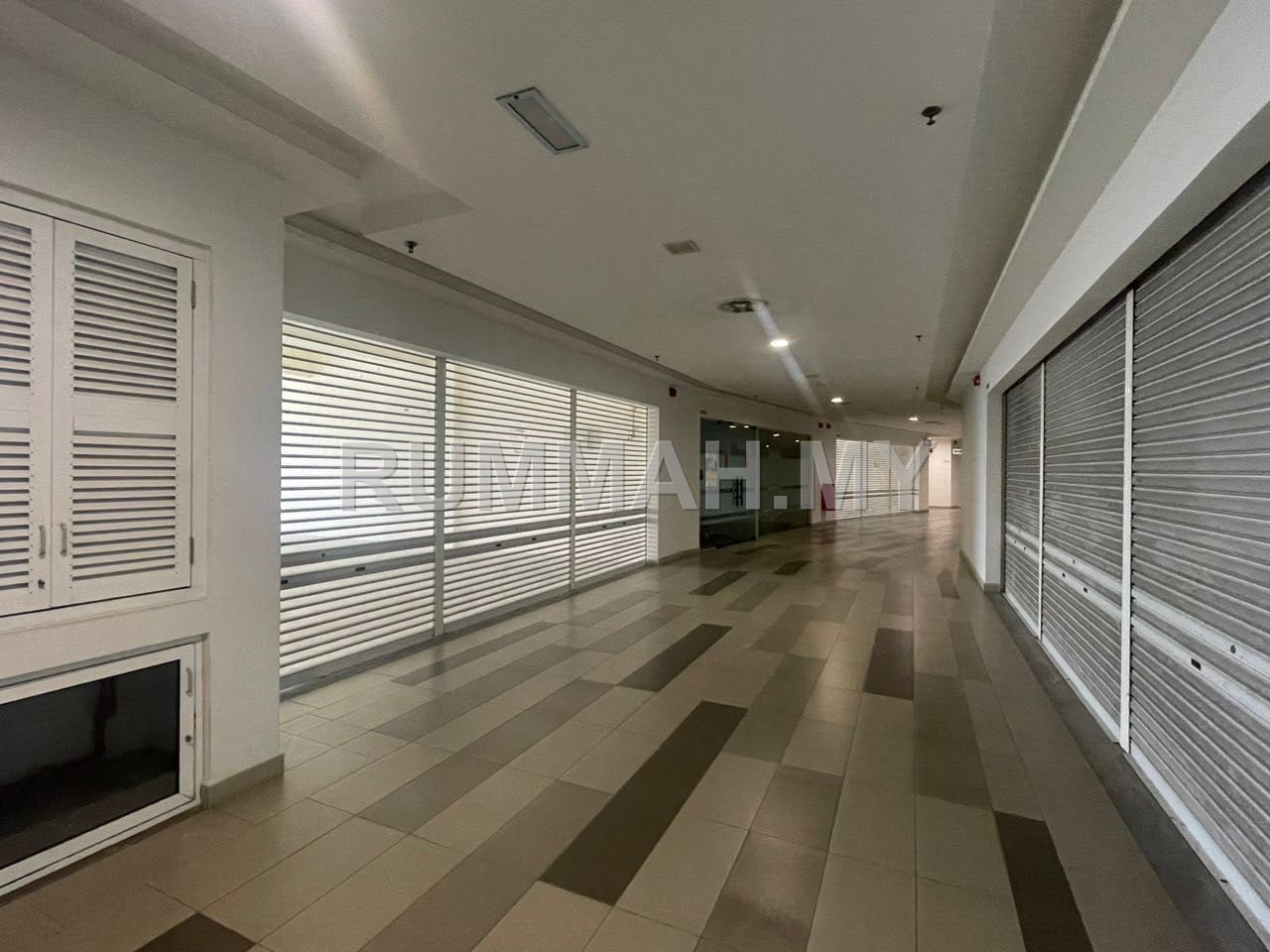 commercial in Batu Maung, Penang for sale - Southbay Plaza 3rd Floor Commercial Office Space 1385sf Fully Renovated Batu Maung