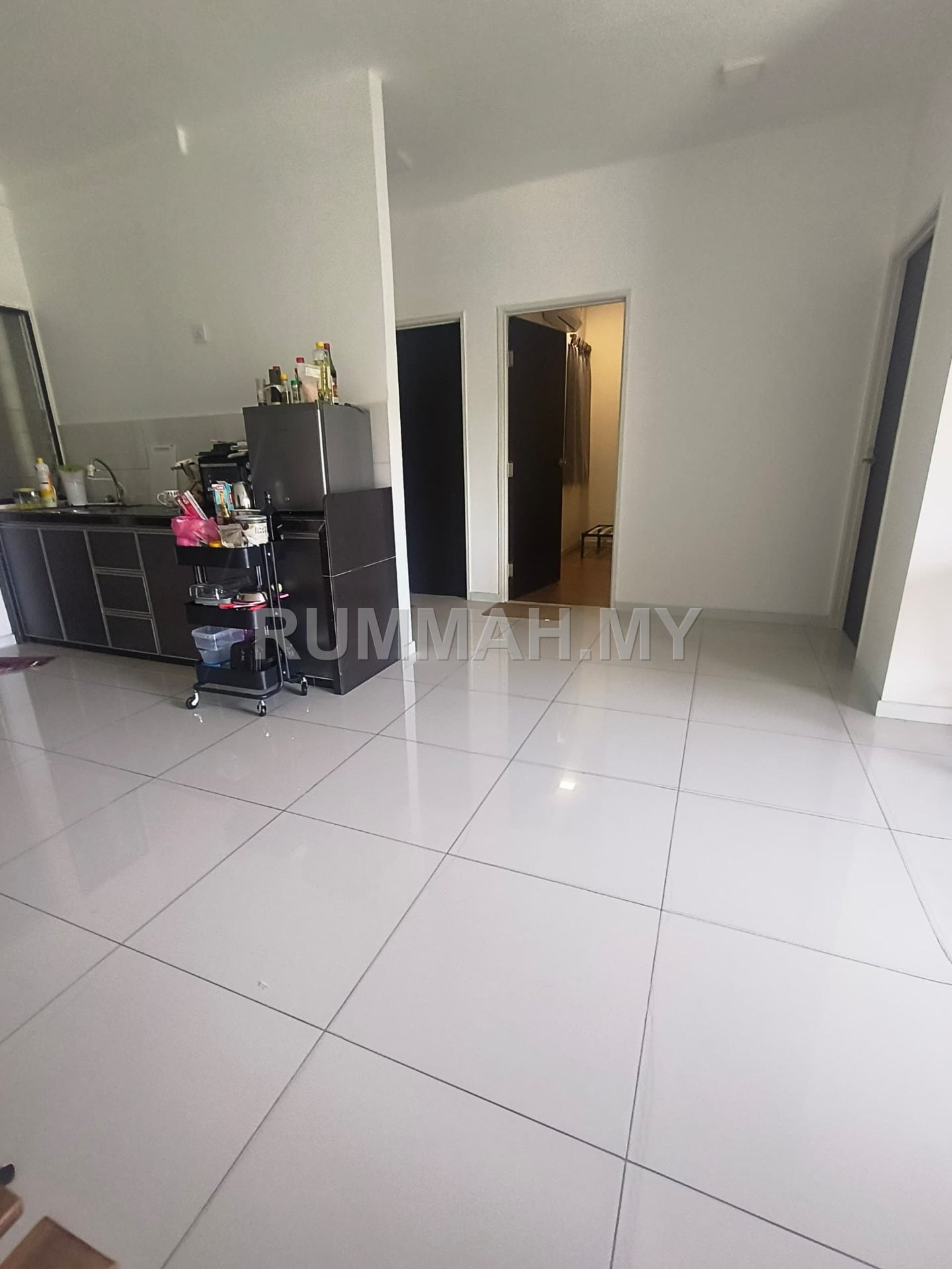 3-bedroom condo in Tanjung Tokong, Penang for sale - Tri Pinnacle, Tanjung Tokong | Partially Furnished
