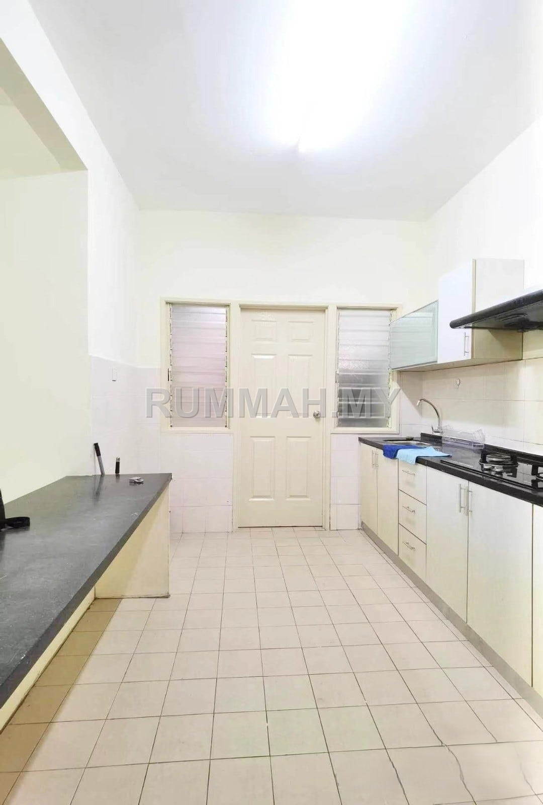 condo in Bandar Sunway, Selangor — photo 2