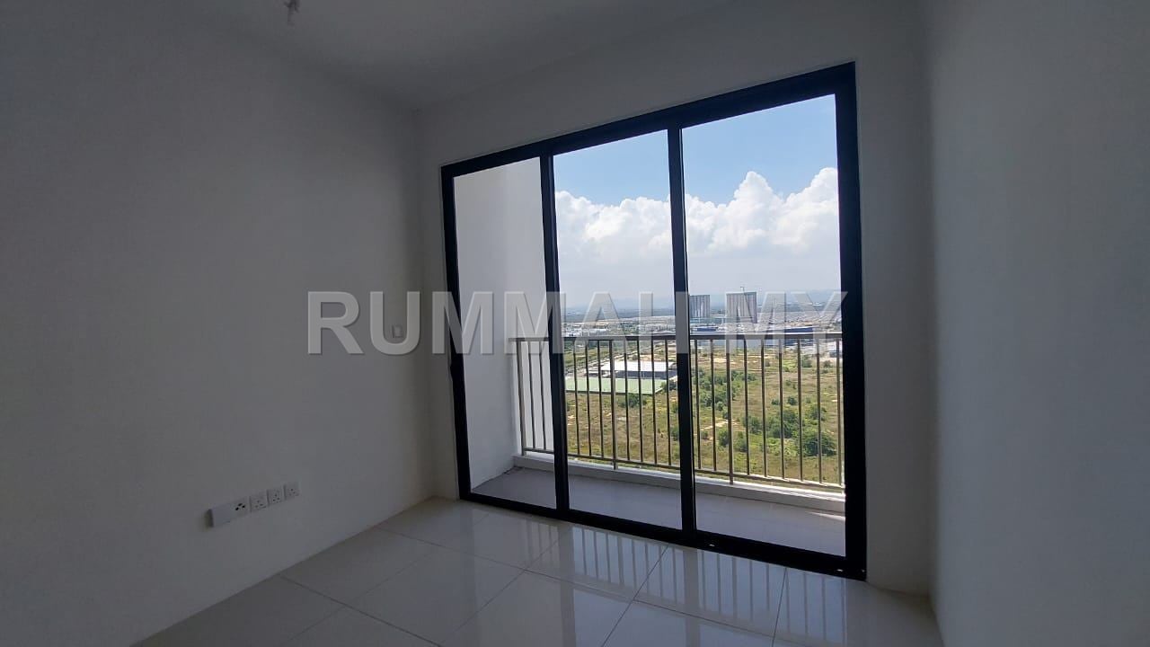 3-bedroom condo in Batu Kawan, Penang for sale - Vivo Executive Apartment Batu Kawan 2 Car Park Freehold Sale
