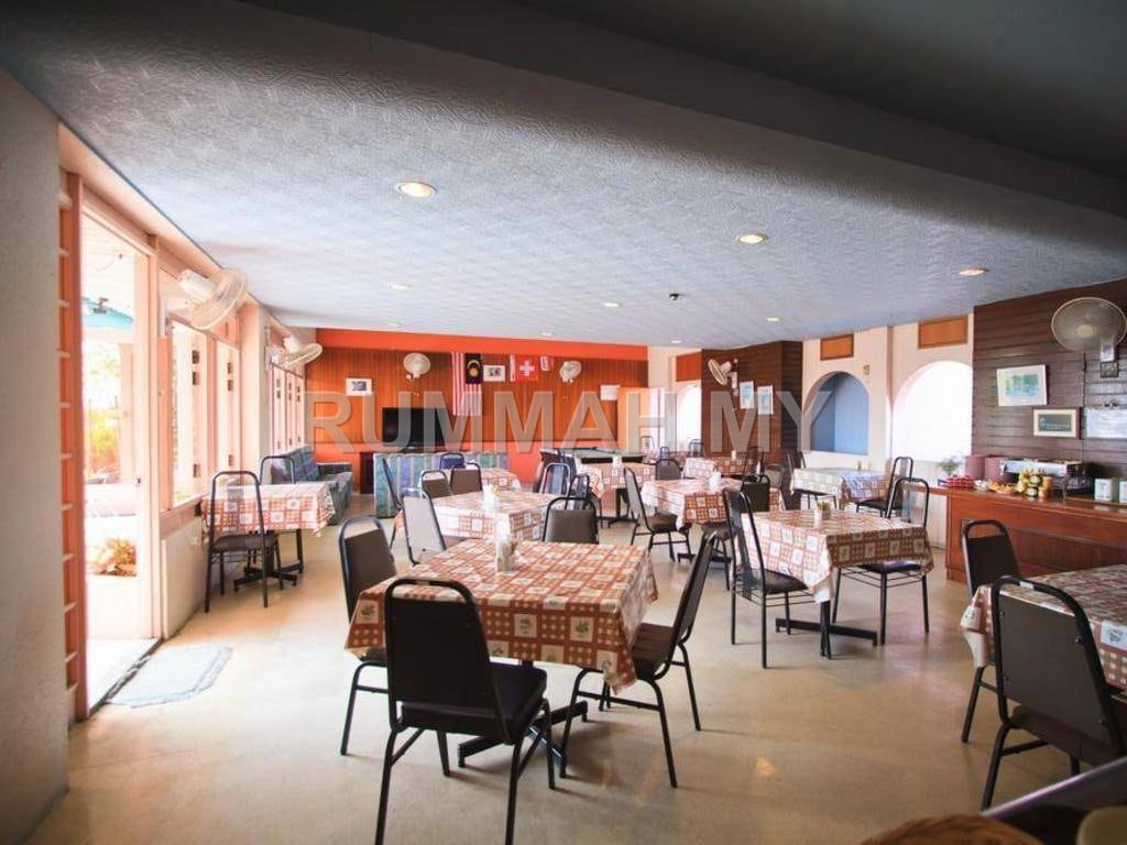 64-bedroom commercial in George Town, Penang for sale - Hotel 6 Storey Renovated Georgetown City 38000 SF 