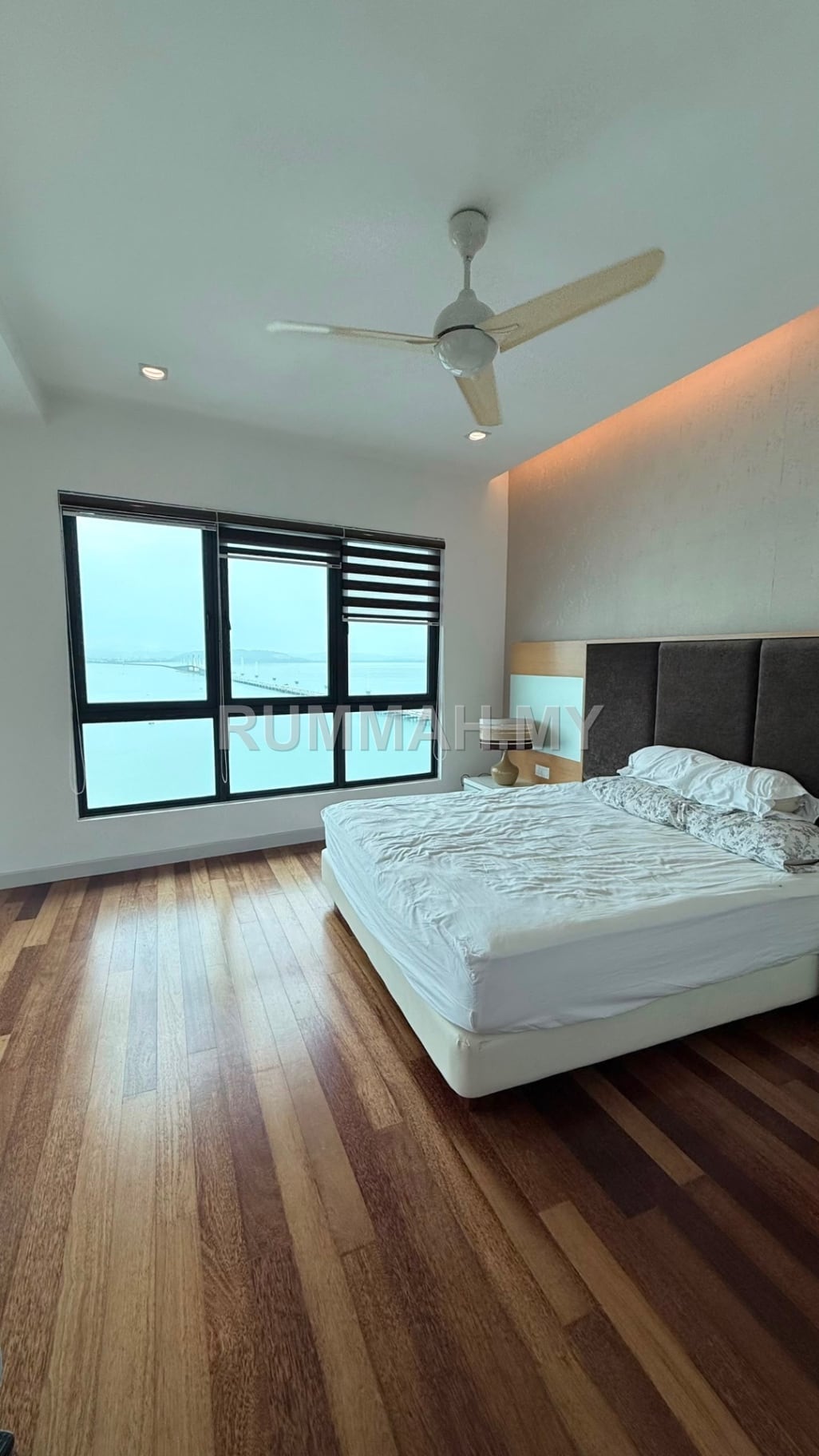 condo in Gelugor, Penang — photo 4