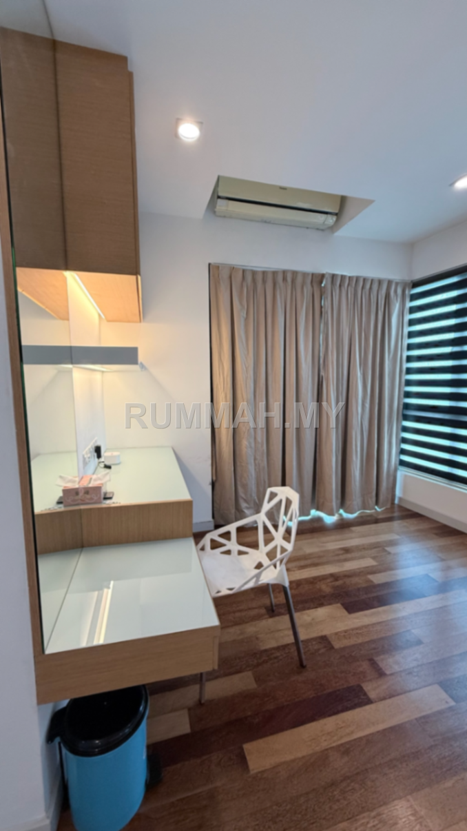 condo in Gelugor, Penang — photo 6