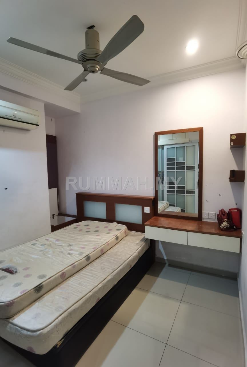 3-bedroom condo in Gelugor, Penang for rent - Plaza Ivory Bukit Gambir