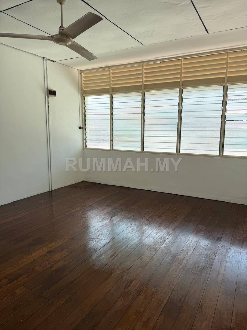 house in George Town, Penang — photo 3