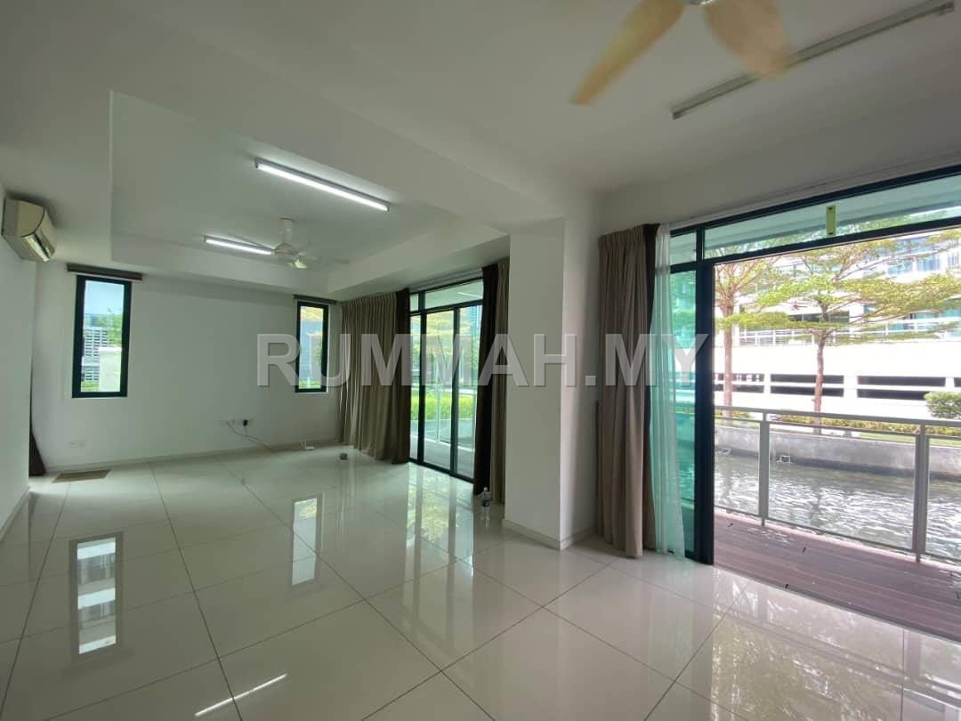 5-bedroom house in Gelugor, Penang for sale - The light 4 Storey Water Villa Bungalow for Sale @ The Light, Penang | Corner Unit