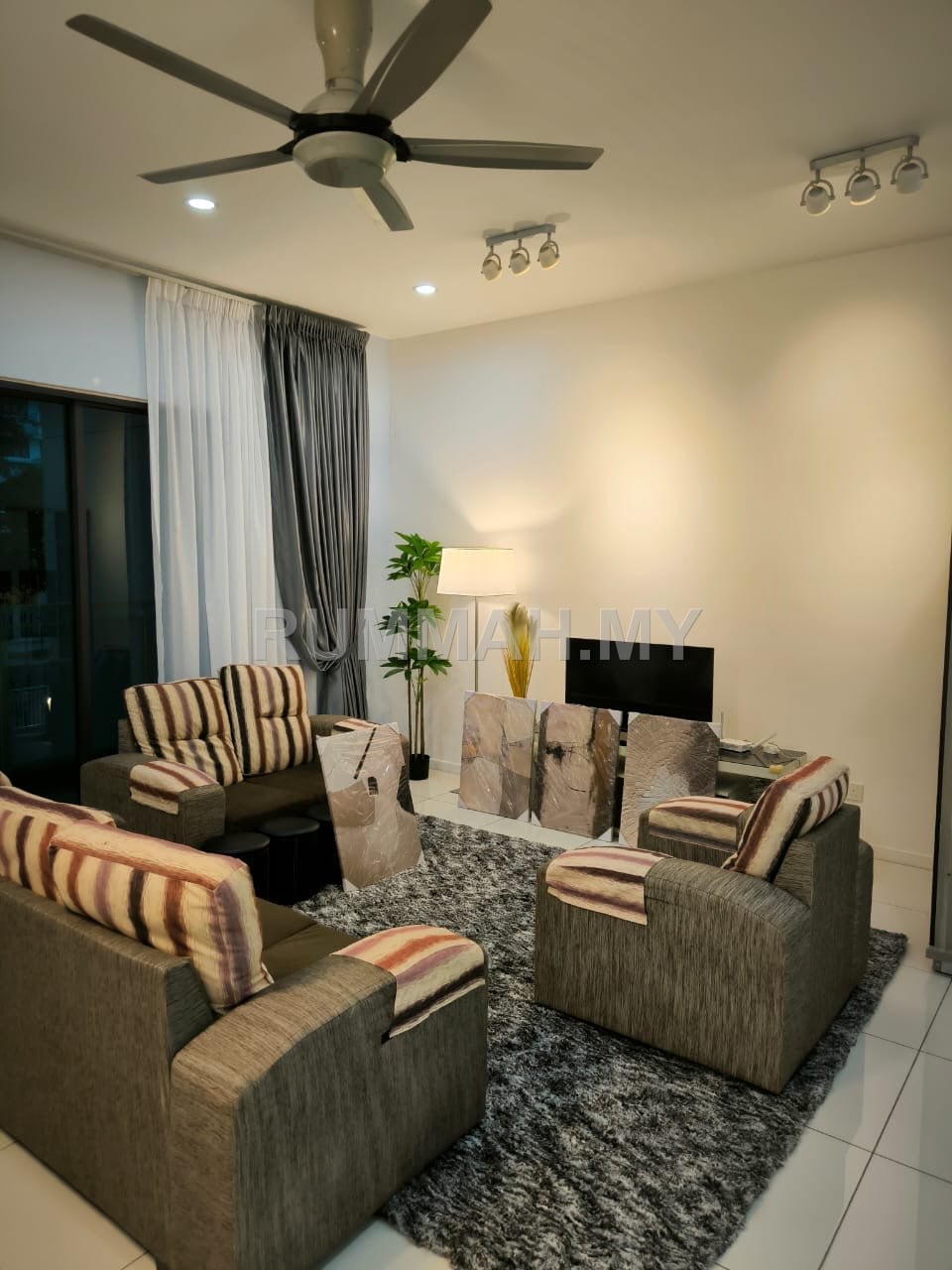 4-bedroom condo in Gelugor, Penang for rent - The Light for Rent @ The Light Collection 1 , null | 3+1 Bedroom