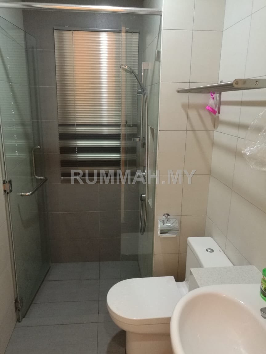 condo in Gelugor, Penang — photo 4