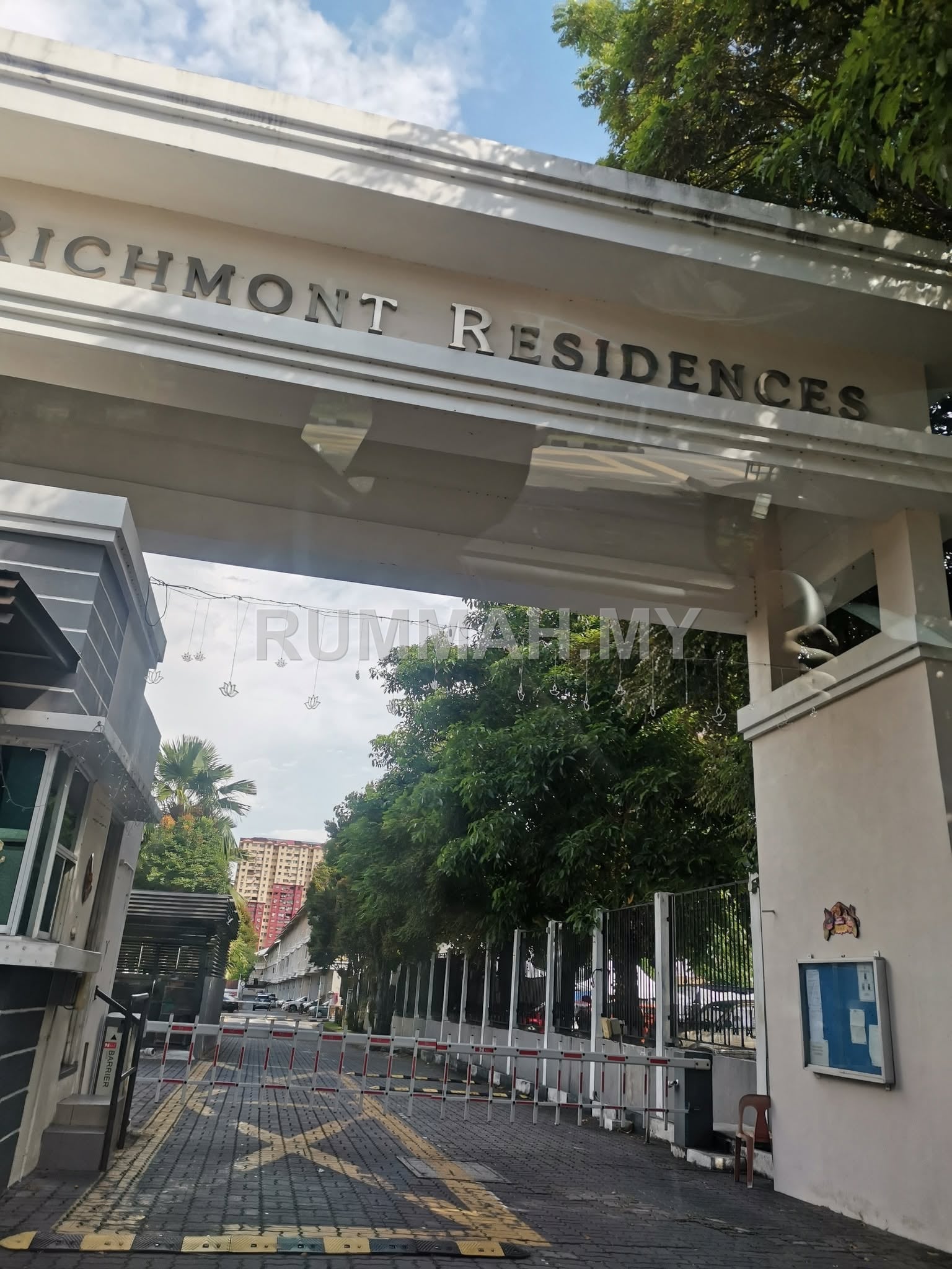 6-bedroom house in Jelutong, Penang for sale - Richmont Residence 3-Storey Terrace Gated & Guarded 1300sf Fully Renovated Jelutong