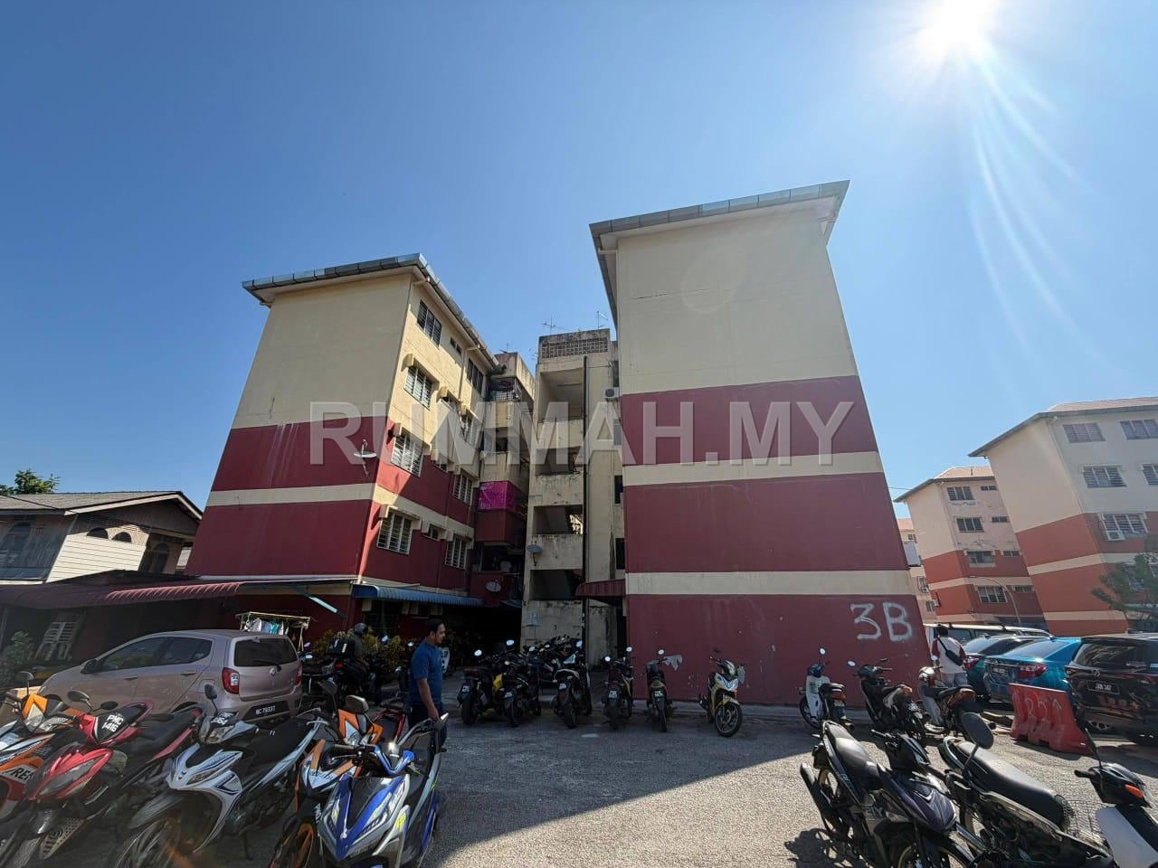 Flat for Sale @ rumah pangsa Teluk Air Tawar Indah, Teluk Air Tawar | Freehold