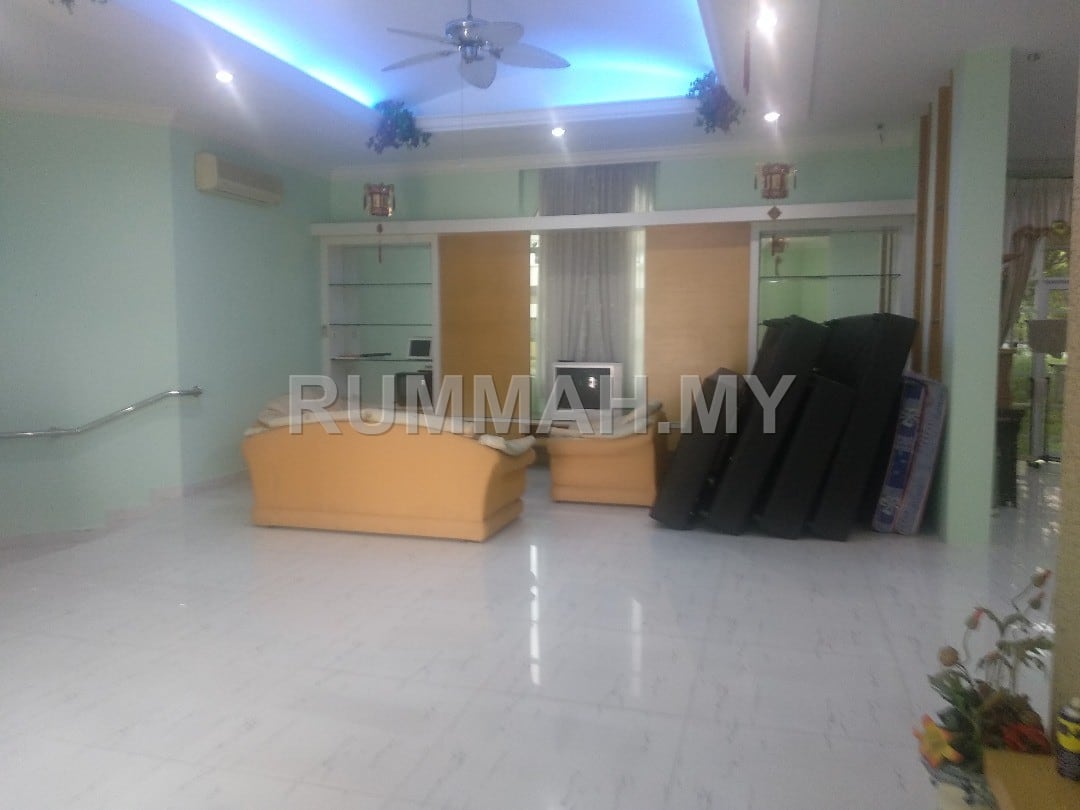 9-bedroom house in George Town, Penang for sale - Jalan D.S Ramanathan Georgetown , 2.5 storey bungalow