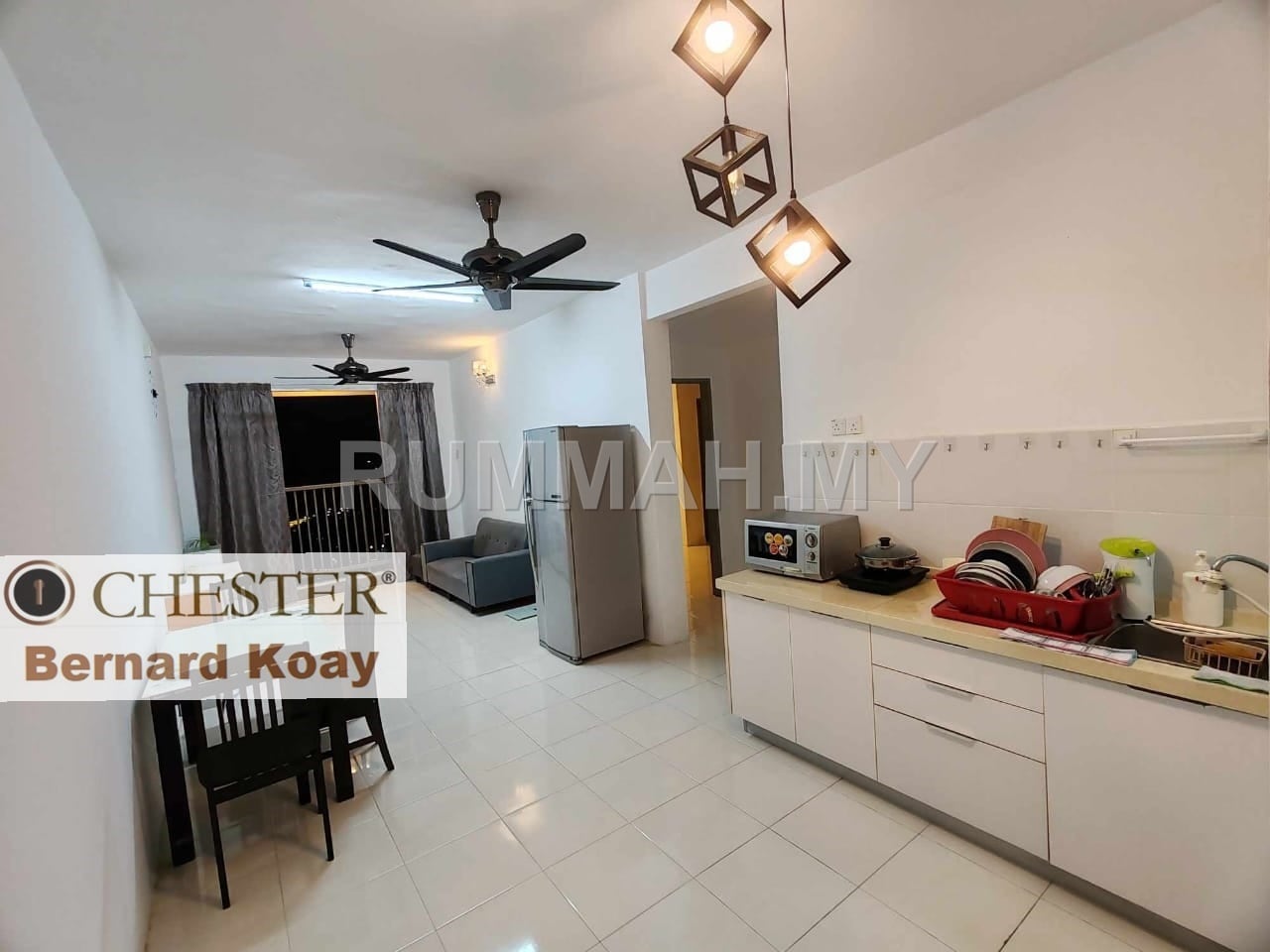 3-bedroom condo in George Town, Penang for sale - The Rise Collection 2 900sqft with balcony high floor seaview partly furnished 