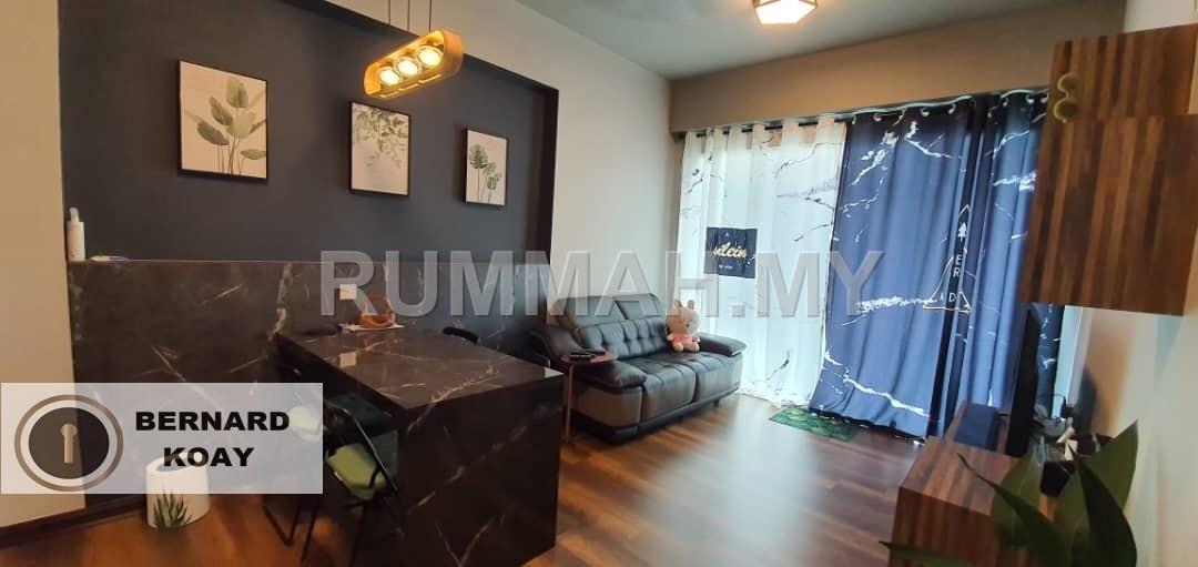 2-bedroom condo in Bayan Lepas, Penang for sale - Tropicana Bay residence near queensbay 2CP 800sqft corner unit cheapest in market 