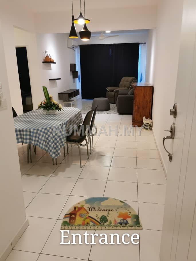 3-bedroom condo in Tanjung Tokong, Penang for rent - I-Santorini/Tanjung Tokong/850 Sqft/Fully Furnished/2 Car Parks