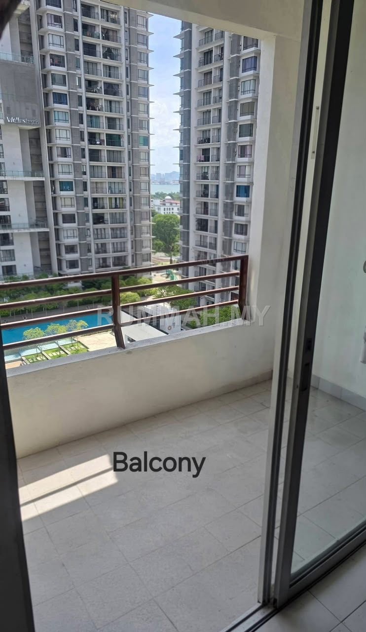 3-bedroom condo in Butterworth, Penang for sale - Park View Tower @Harbour Place Middle Floor 1080sf 1CP Partially Renovated Butterworth
