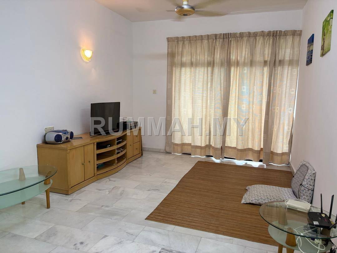 3-bedroom condo in Gelugor, Penang for sale - Desa University @Sg Dua 1100sf City view 1Car Park Corner unit Renovated