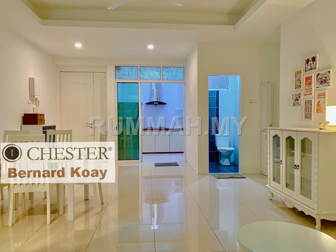 condo in Gelugor, Penang — photo 4