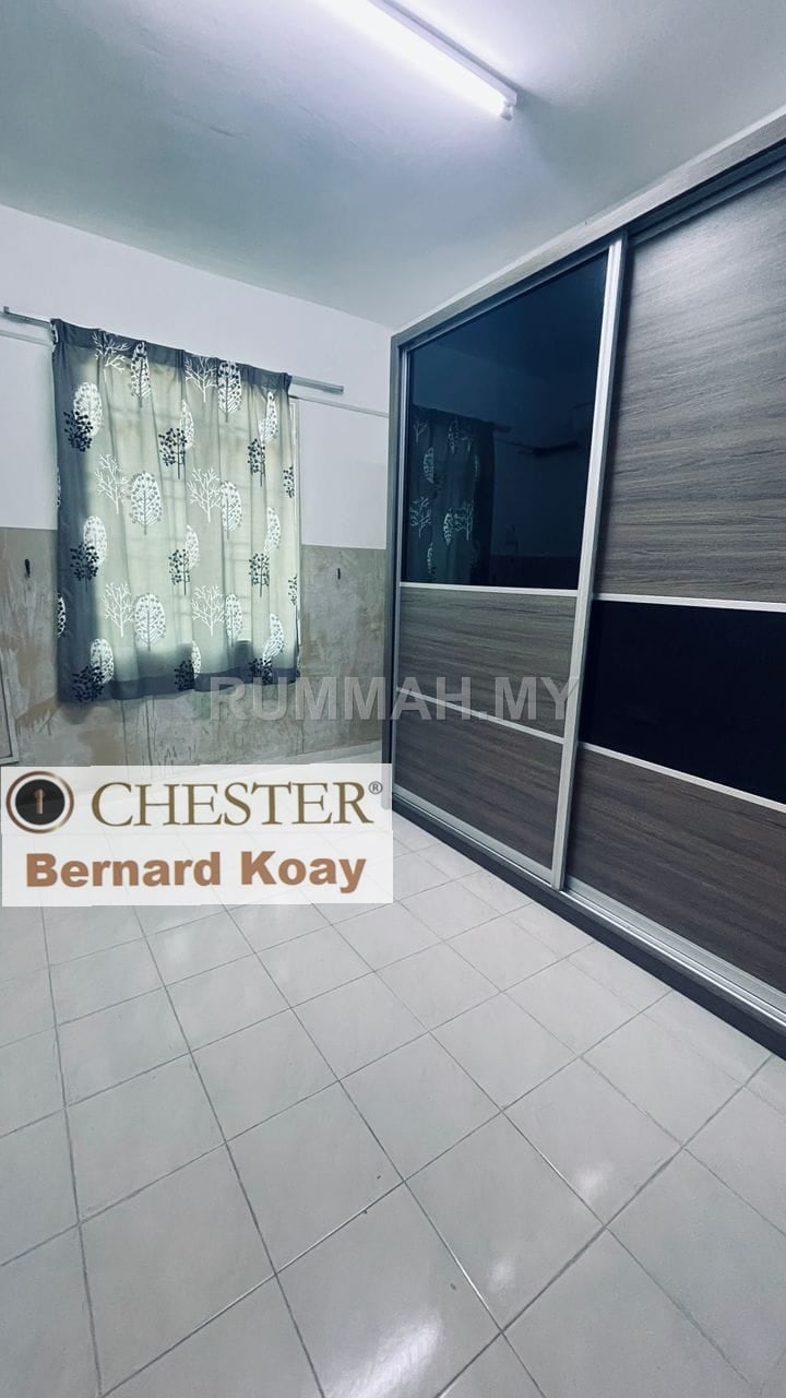 condo in Jelutong, Penang — photo 3