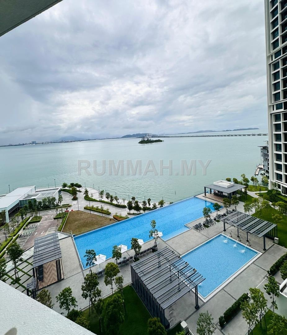 condo in Gelugor, Penang — photo 7