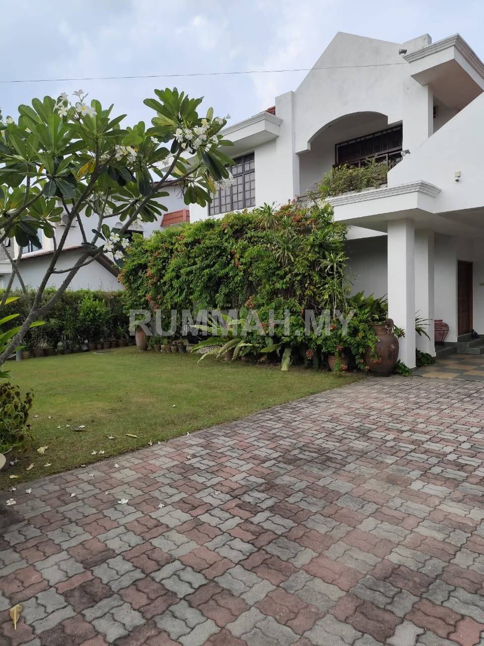 house in Bangi, Selangor for sale - Double Storey Bungalow Seksyen 3, Bandar Baru Bangi For Sale