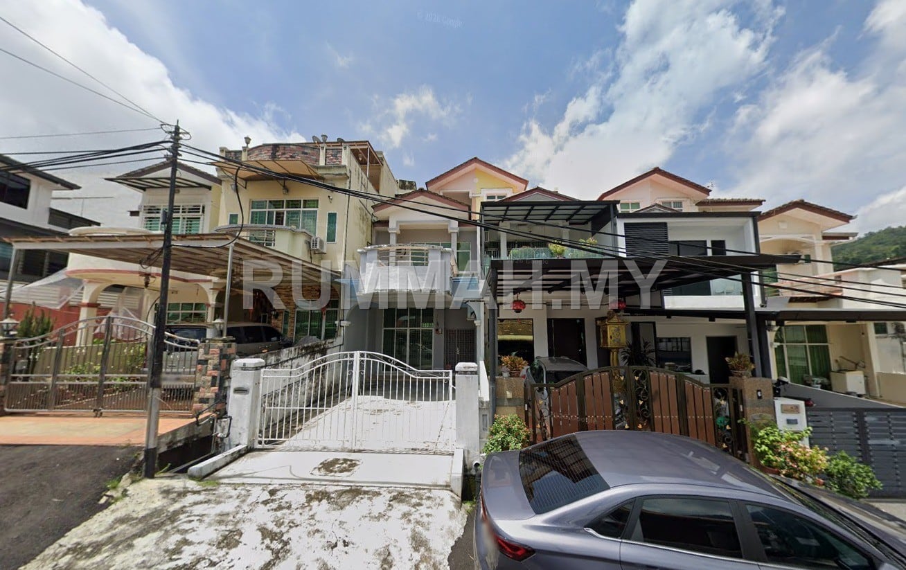 4-bedroom house in Air Itam, Penang for sale - 3  Storey Terrace Happy Valley Freehold Ayer Itam For Sale