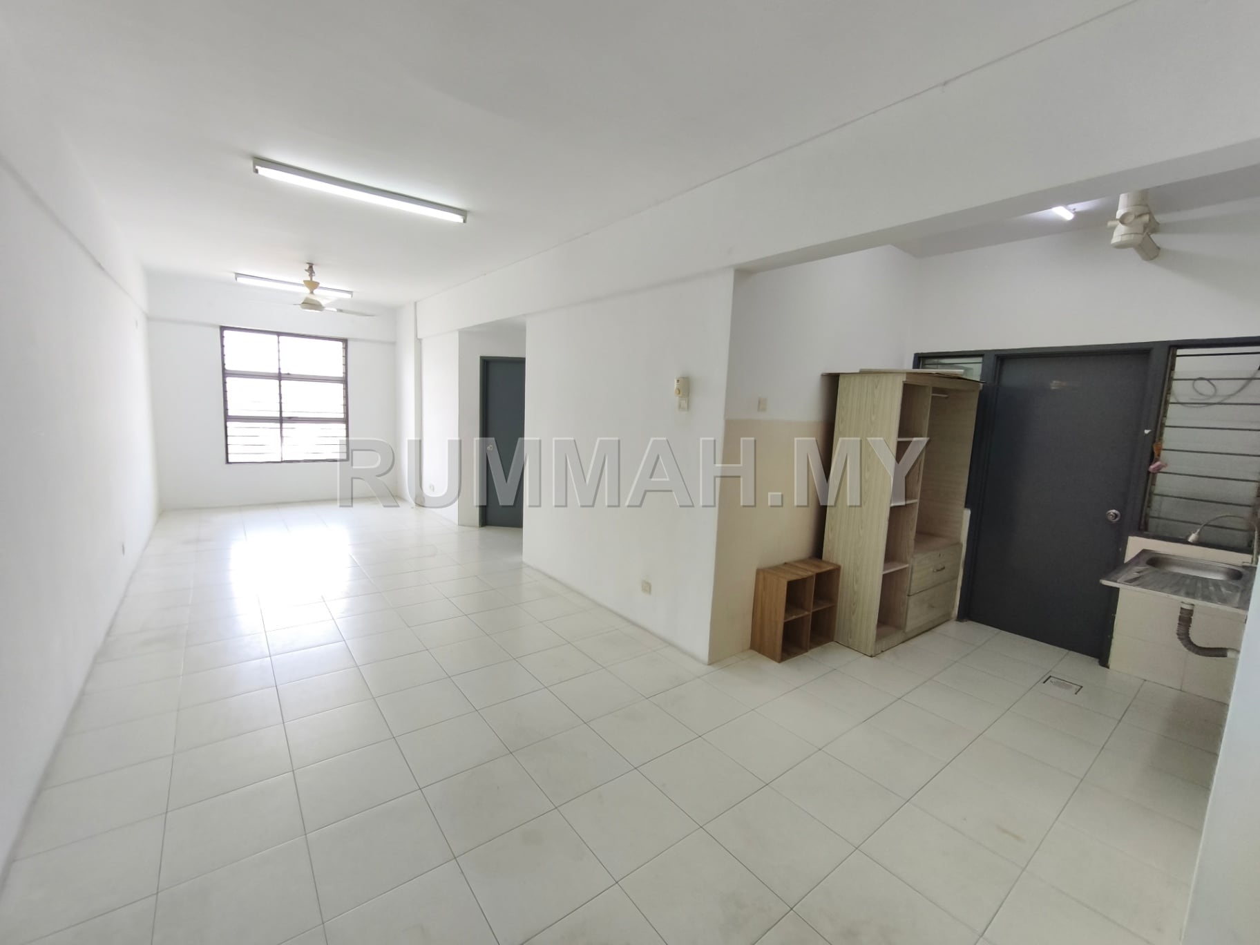 3-bedroom condo in Puchong, Selangor for rent - Calisa Residence Rent, 3 Rooms Basic unit, Taman Mas Puchong