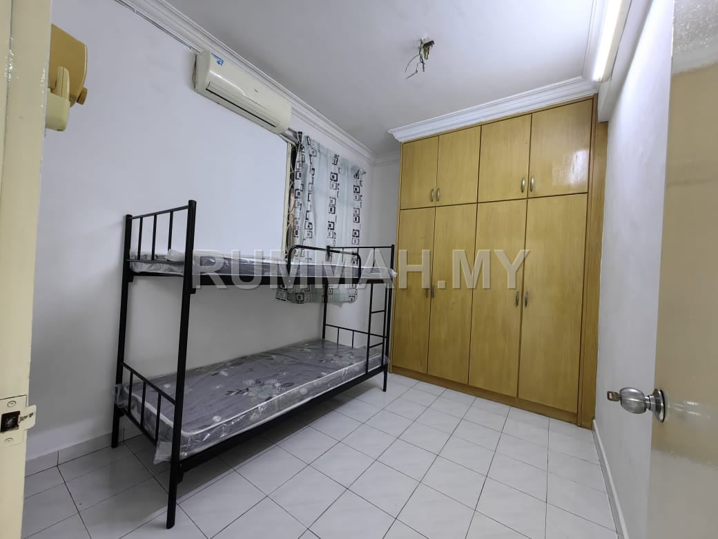 condo in Gelugor, Penang — photo 7