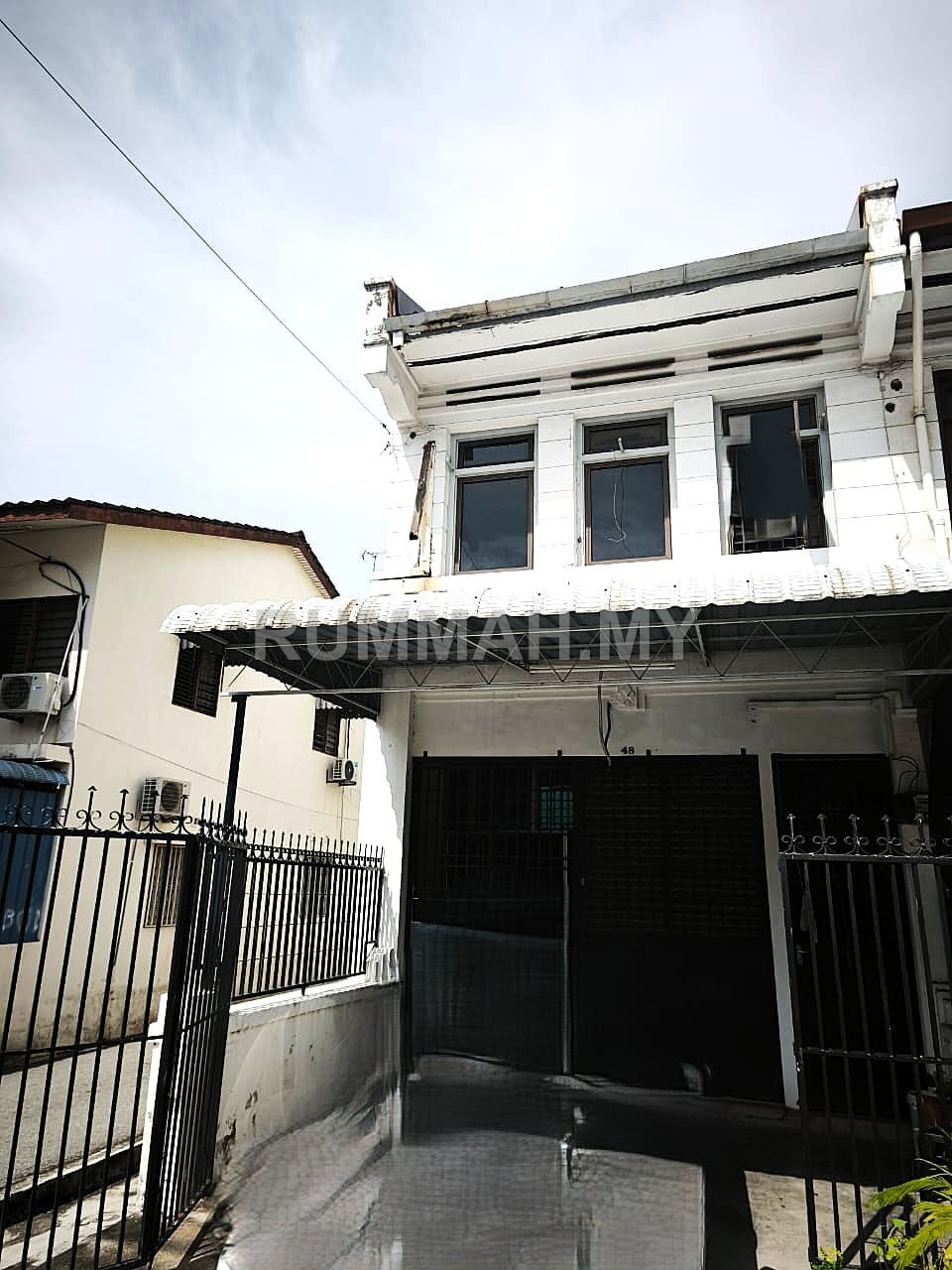 8-bedroom house in George Town, Penang for sale - Double Storey Terrace House at George town 