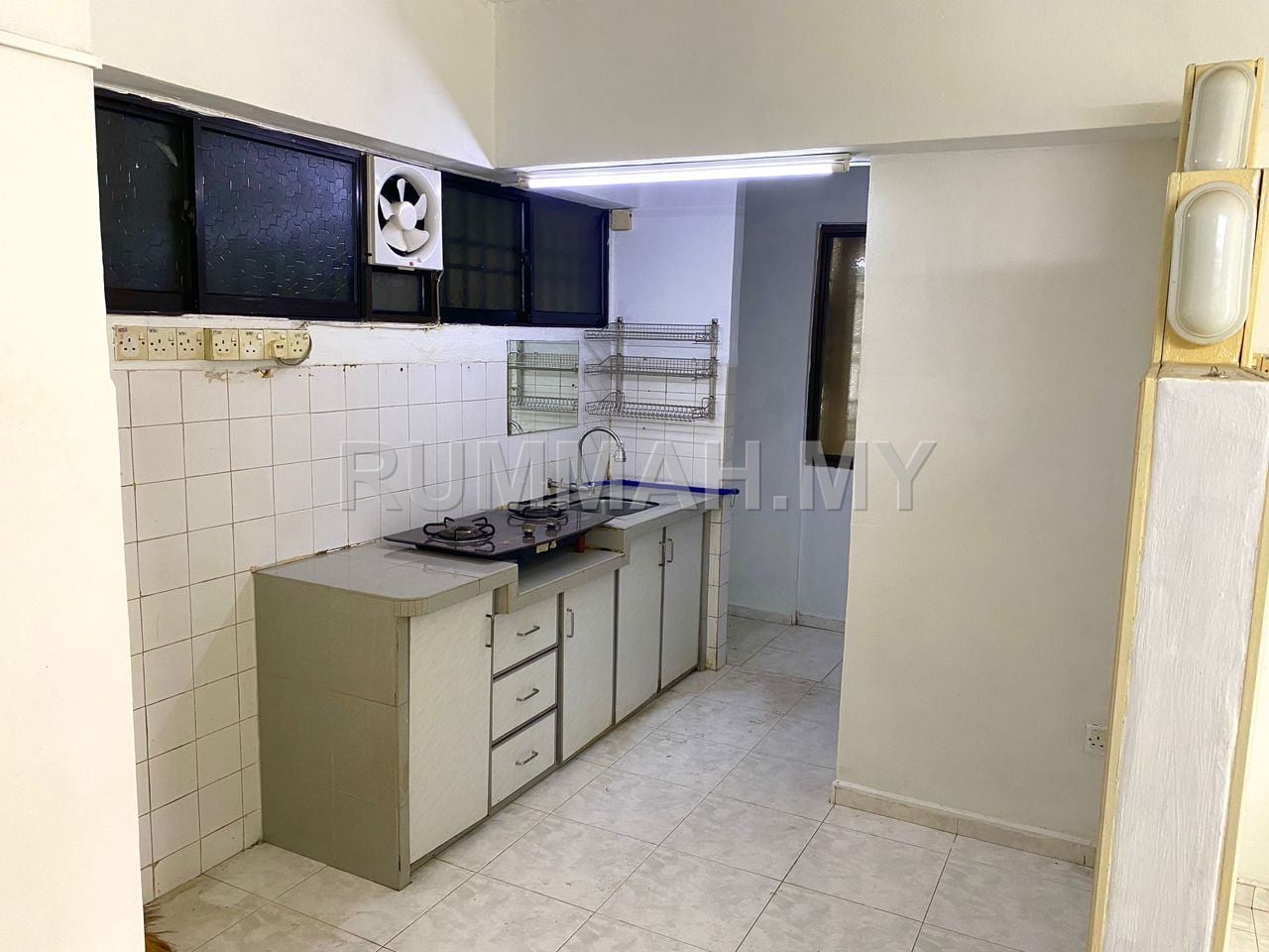 condo in Farlim, Penang — photo 3