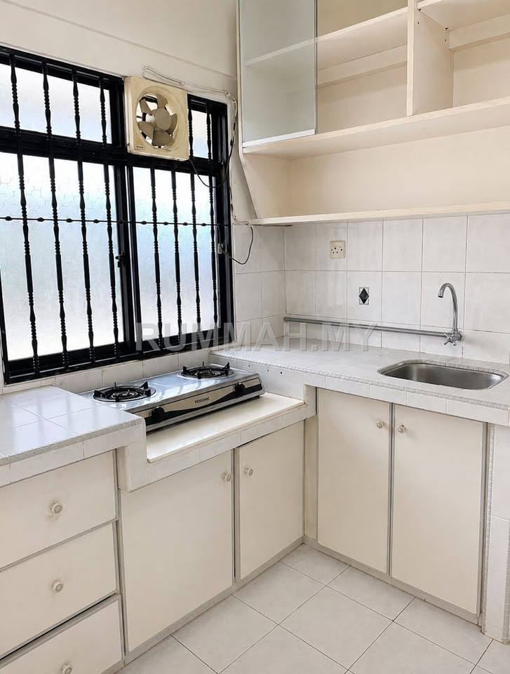 condo in Jelutong, Penang — photo 3