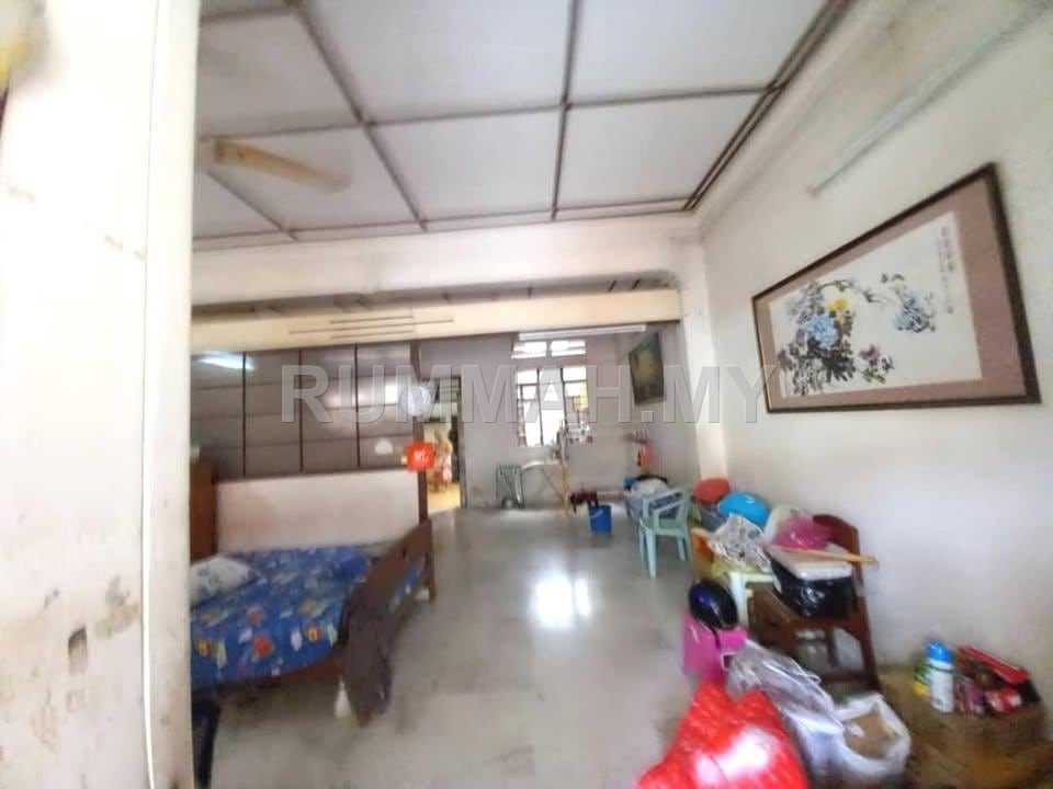 3-bedroom house in Air Itam, Penang for sale - 2 Storey Terrace for Sale @ Kampung Melayu, Ayer Itam | Freehold