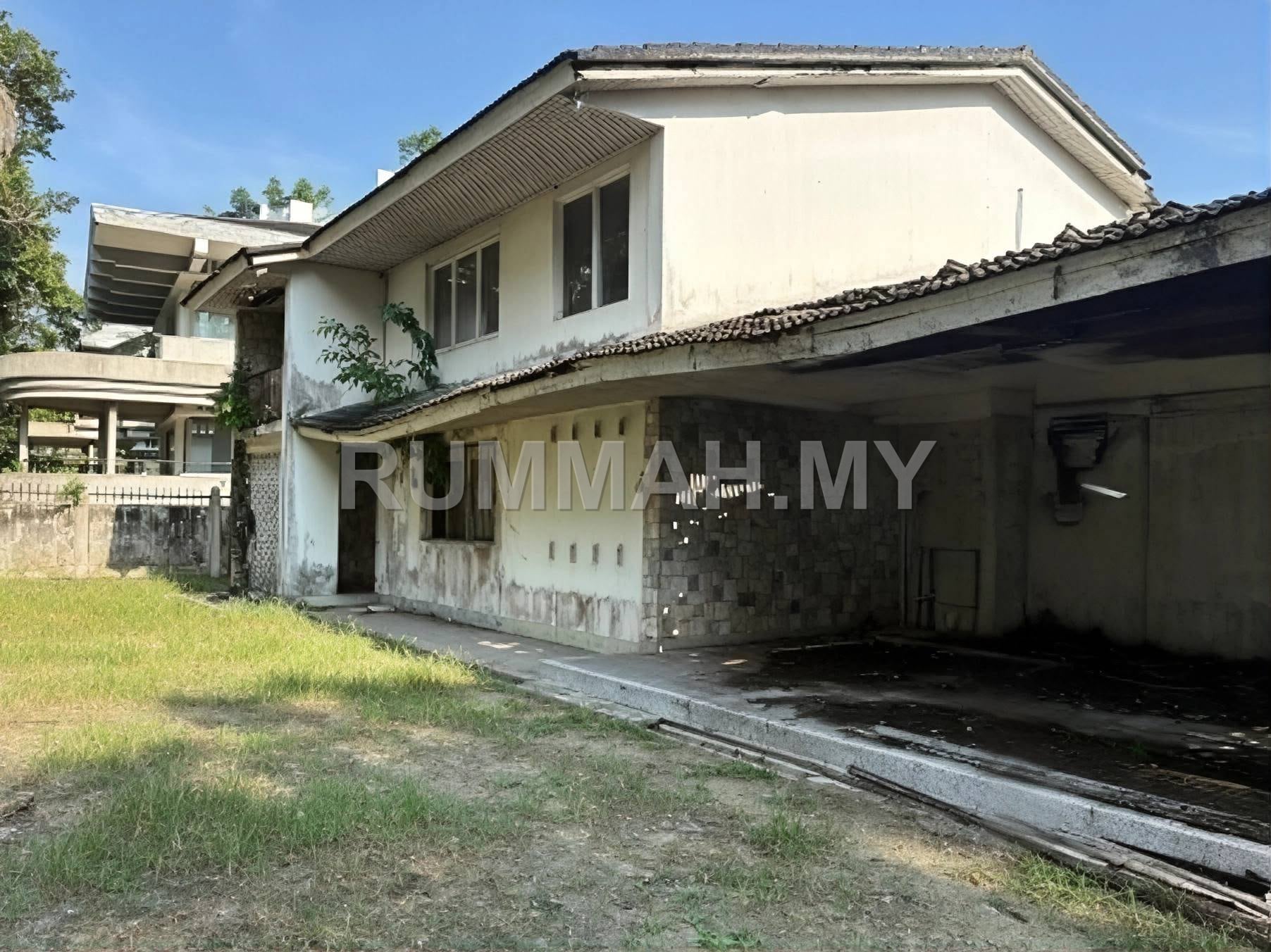 house in Ampang Hilir, Kuala Lumpur for sale - 2 Storey Bungalow House with Land Taman Uthant, Ampang Hilir KL For Sale or Rent