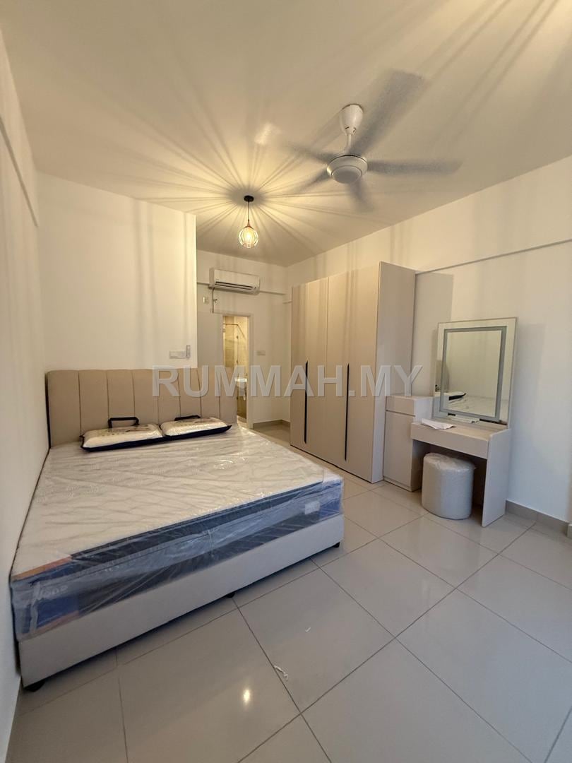 3-bedroom condo in Bayan Lepas, Penang for sale - Summerton Condominium, Queensbay 1840sqft Penang