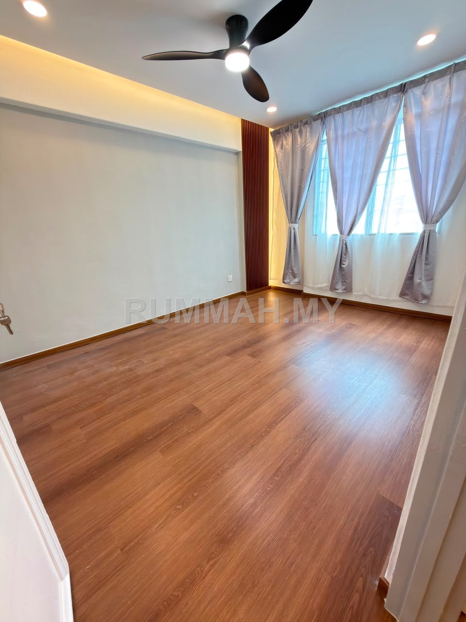 condo in Paya Terubong, Penang — photo 7