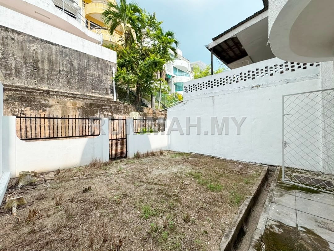 house in Batu Ferringhi, Penang — photo 7