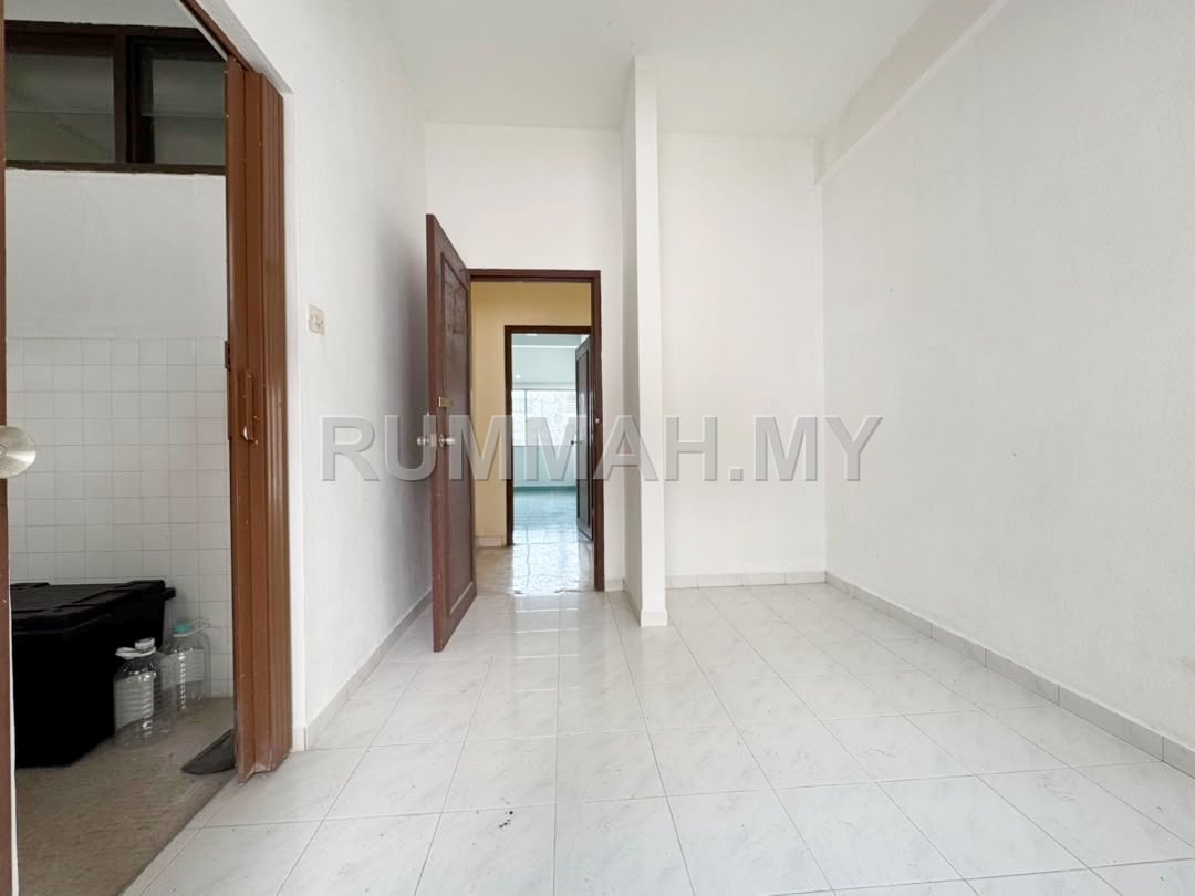 house in Batu Ferringhi, Penang — photo 5
