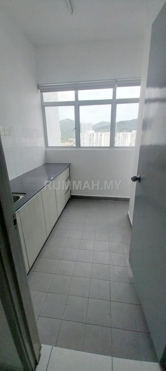 condo in Sungai Ara, Penang — photo 2