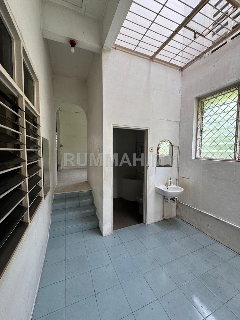 house in Tanjung Tokong, Penang — photo 6