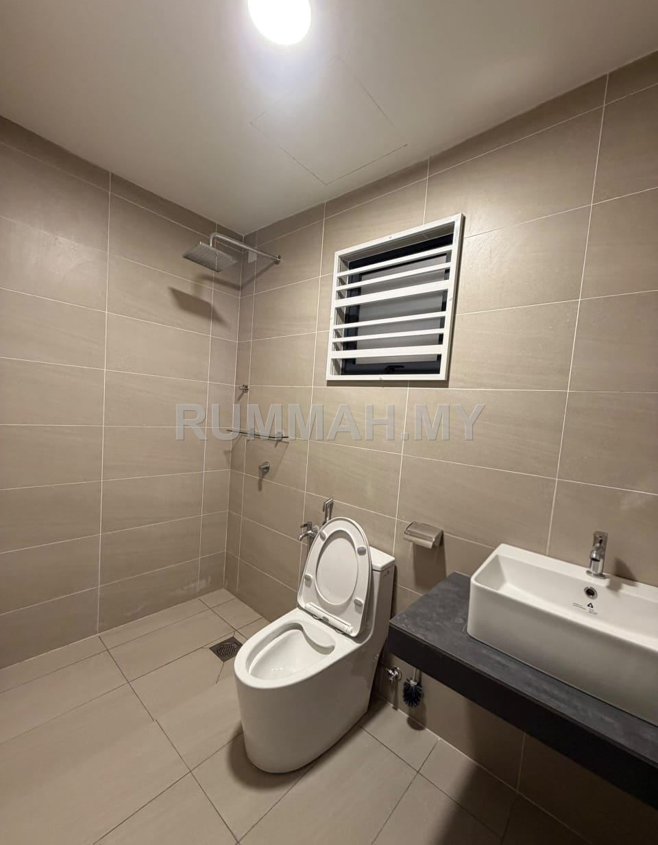 condo in Puchong, Selangor — photo 5