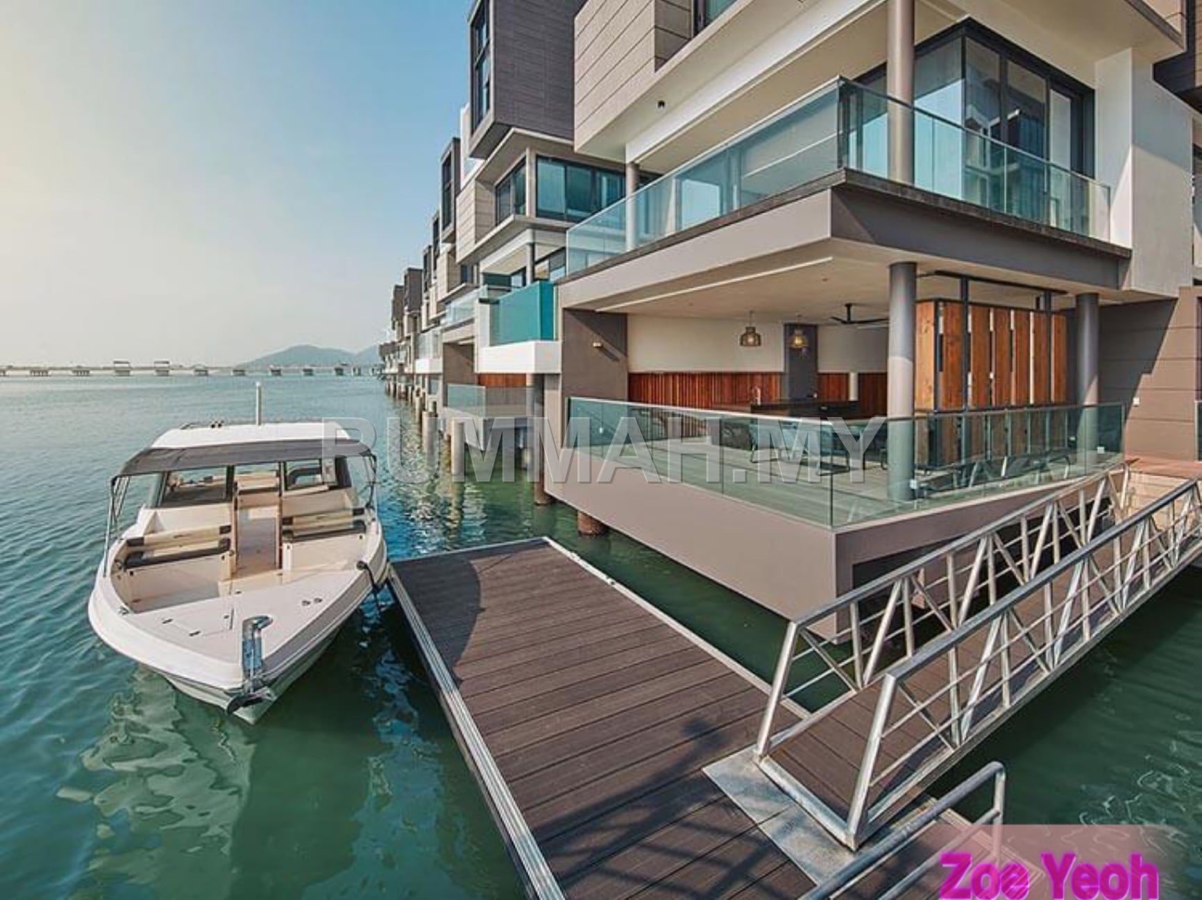 5-bedroom house in Gelugor, Penang for sale - 🌊 Exclusive Water Villa with Private Docking Area