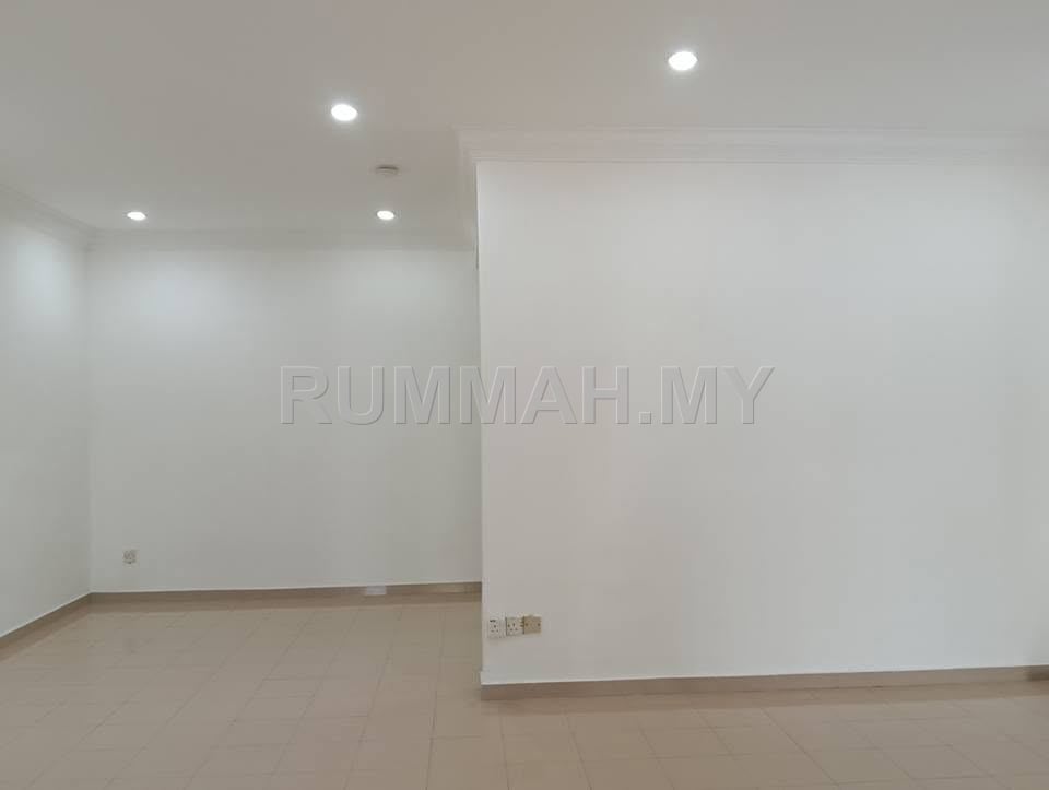 6-bedroom house in Bukit Jambul, Penang for sale - Persiaran Bukit Jambul, Bukit Jambul Terrace 3 storey