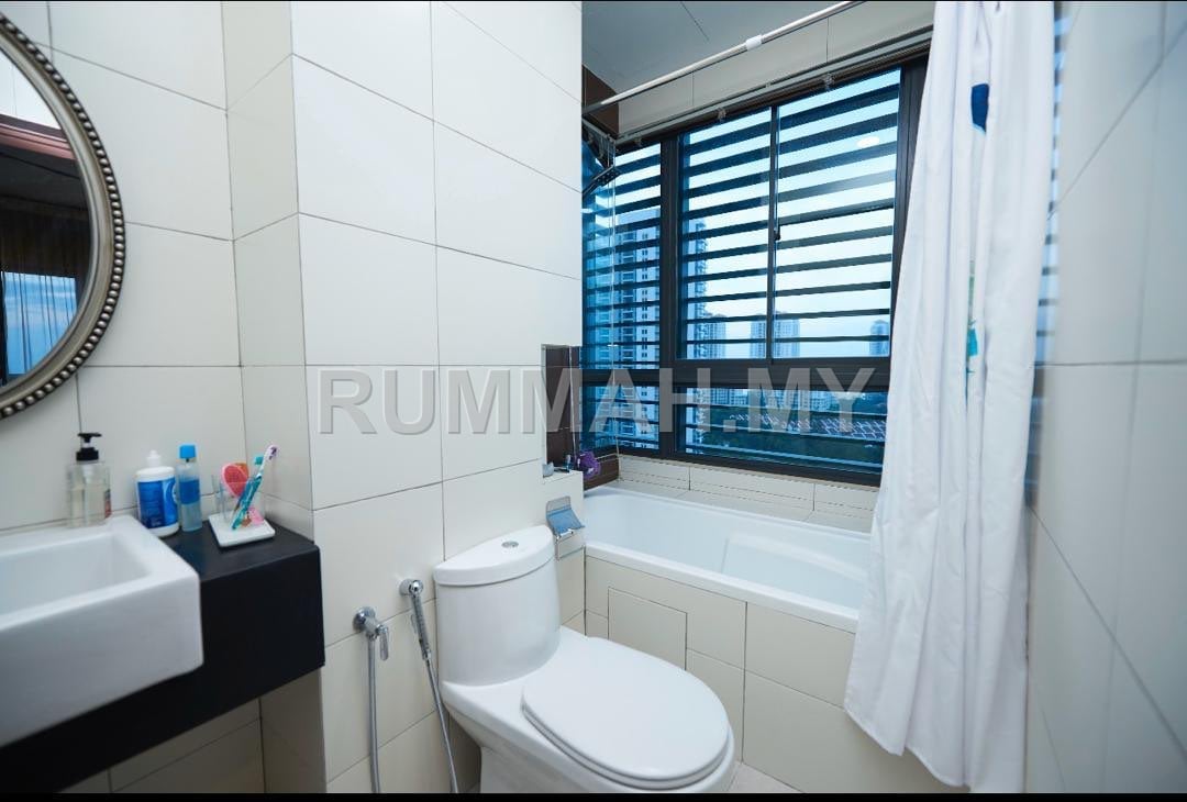 4-bedroom condo in Tanjung Tokong, Penang for rent - Marinox Sky Villas 1650 Sqft Fully Furnished For Rent！！